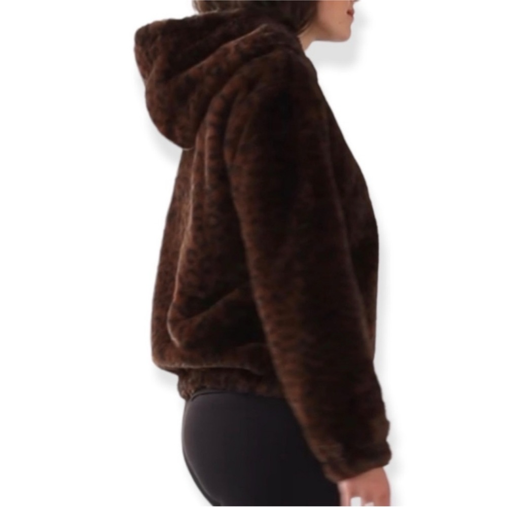 NWT Women's Nine West Faux-Fur
Hooded Jacket
Color brown cheetah - Picture 5 of 15